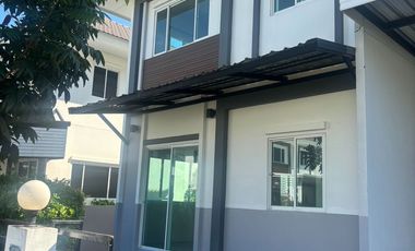 À vendre 3 chambres maison de ville à Bang Phli, Samut Prakan