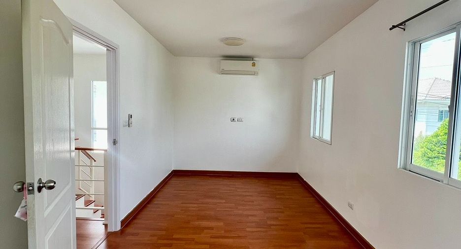 For sale 3 bedrooms townhouse in Bang Phli, Samut Prakan