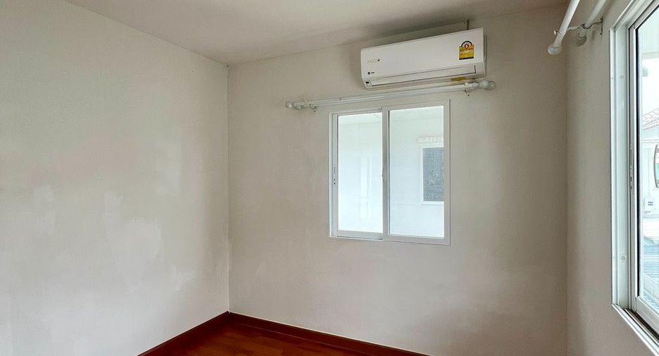 For sale 3 bedrooms townhouse in Bang Phli, Samut Prakan