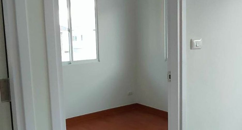 For sale 3 bedrooms townhouse in Bang Phli, Samut Prakan