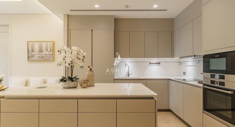 For rent and for sale 2 bedrooms condo in Pathum Wan, Bangkok