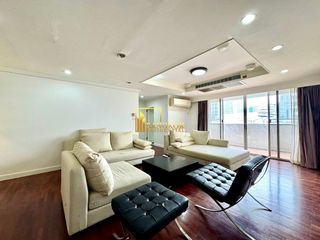 Condo en alquiler de 3 habitaciones en Watthana, Bangkok