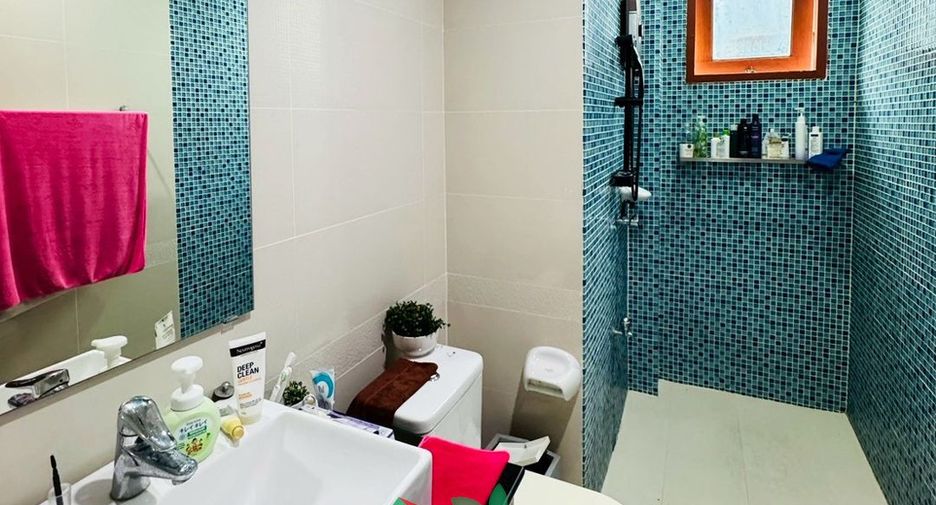 Casa en venta de 3 habitaciones en Bang Phli, Samut Prakan