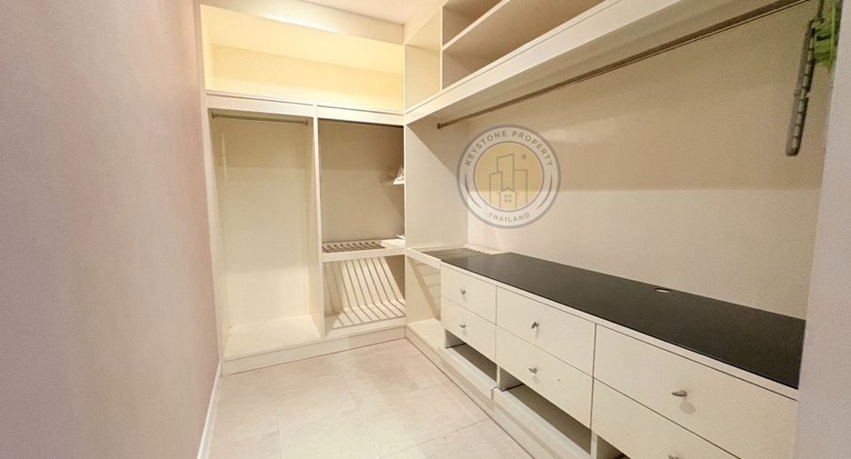 For rent and for sale 3 bedrooms condo in Bang Lamung, Chonburi