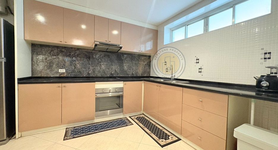 For rent and for sale 3 bedrooms condo in Bang Lamung, Chonburi