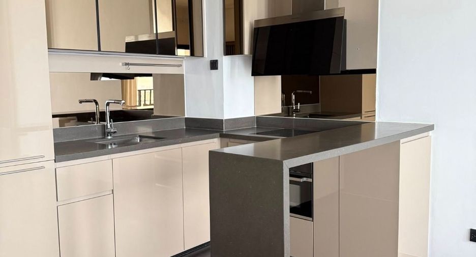 Wohnung zur Miete und zum Kauf mit 2 Zimmer in Watthana, Bangkok