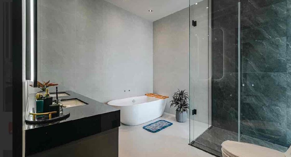Villa en venta de 5 habitaciones en Bang Lamung, Chonburi