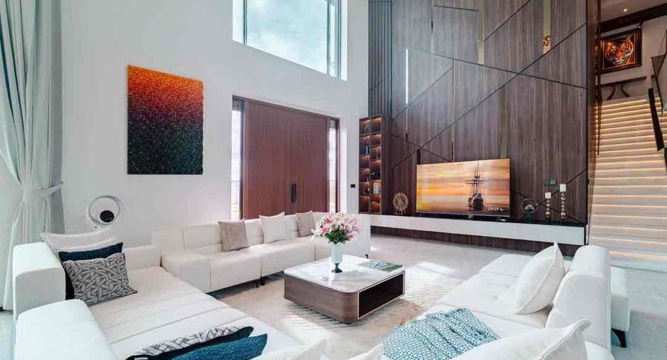 Villa en venta de 5 habitaciones en Bang Lamung, Chonburi