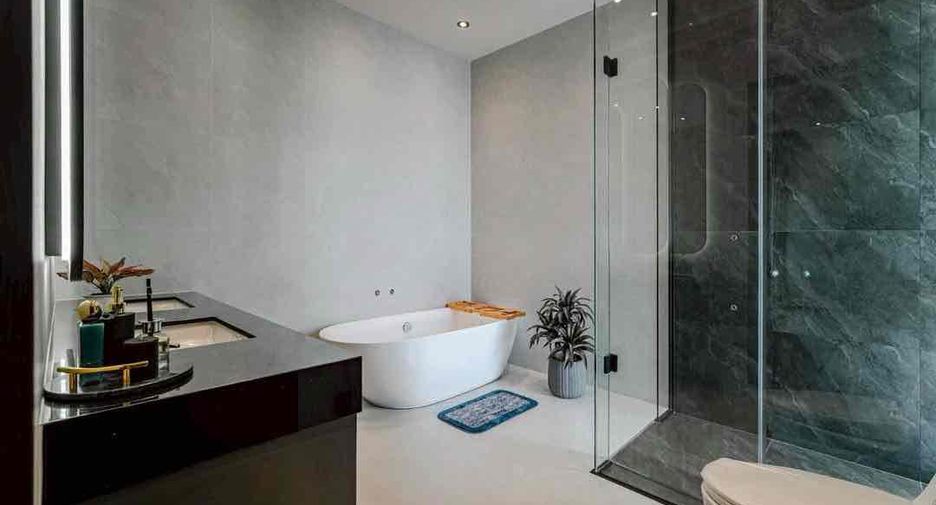 Villa en venta de 5 habitaciones en Bang Lamung, Chonburi