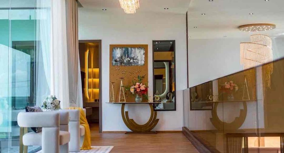 Villa en venta de 5 habitaciones en Bang Lamung, Chonburi