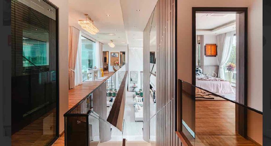 Villa en venta de 5 habitaciones en Bang Lamung, Chonburi