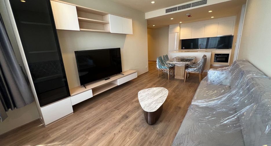 For rent 2 bedrooms condo in Watthana, Bangkok