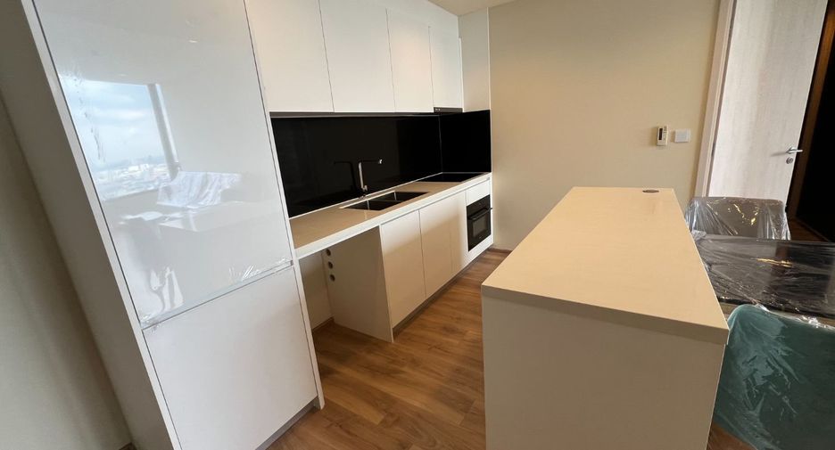 For rent 2 bedrooms condo in Watthana, Bangkok