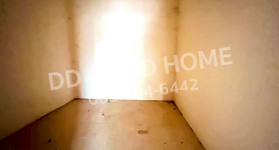 For rent 10 bedrooms retail Space in Non Sa-at, Udon Thani