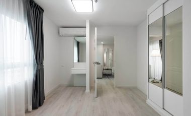Wohnung zum Kauf mit 2 Zimmer in Huai Khwang, Bangkok