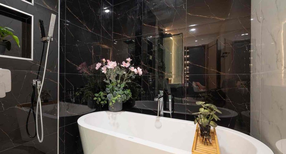 Villa zum Kauf mit 5 Zimmer in Bang Lamung, Chonburi