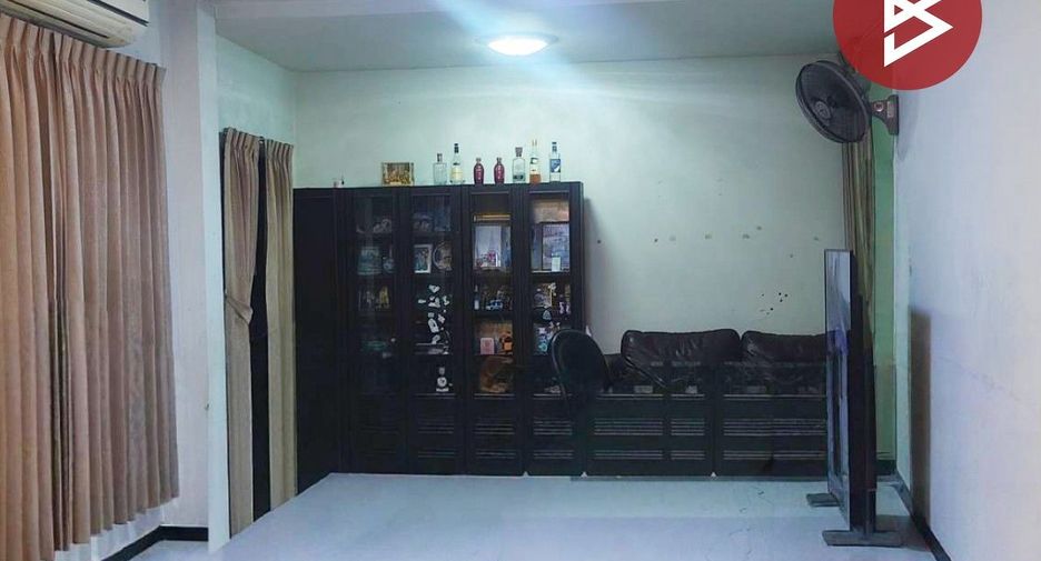 For sale 3 bedrooms house in Si Racha, Chonburi