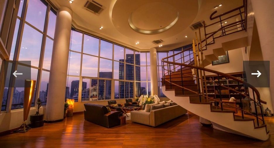For rent 4 bedrooms condo in Watthana, Bangkok