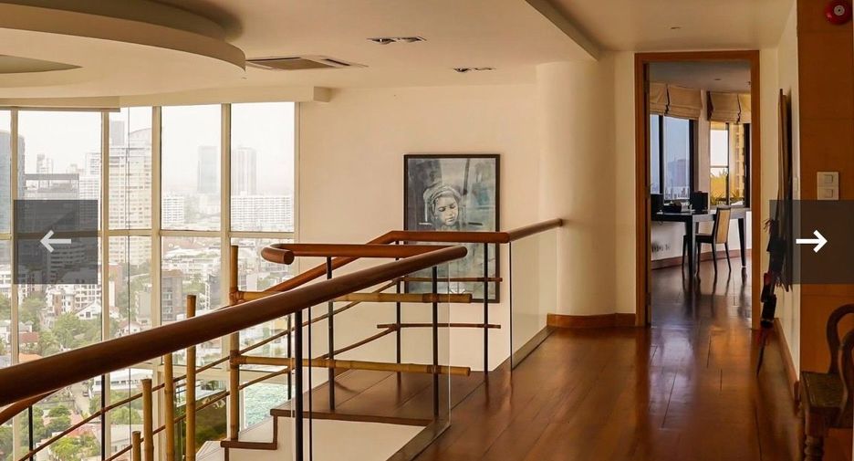 For rent 4 bedrooms condo in Watthana, Bangkok