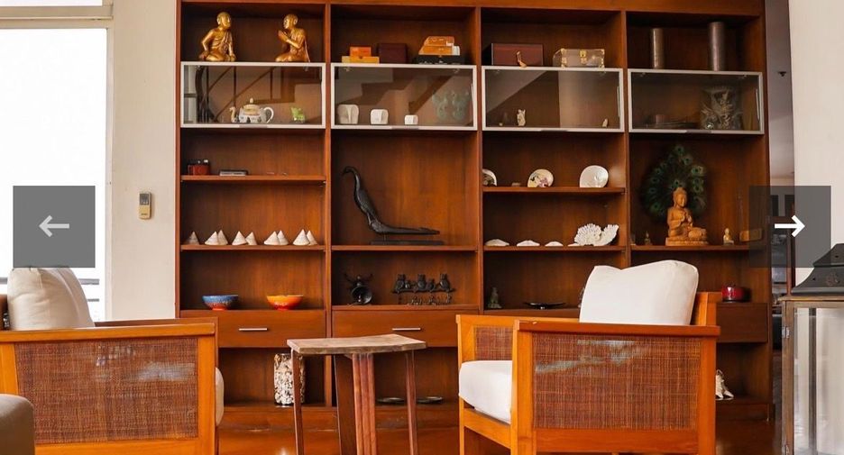 For rent 4 bedrooms condo in Watthana, Bangkok