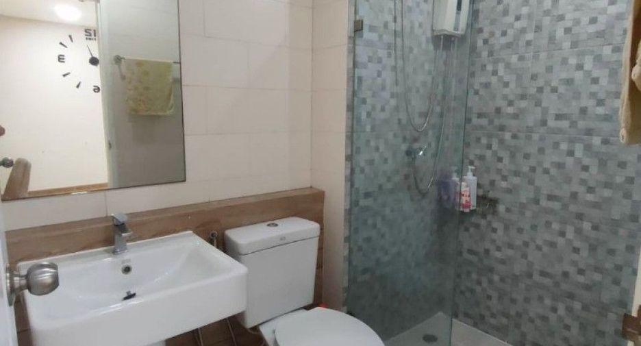 À vendre 1 chambre condo à Din Daeng, Bangkok