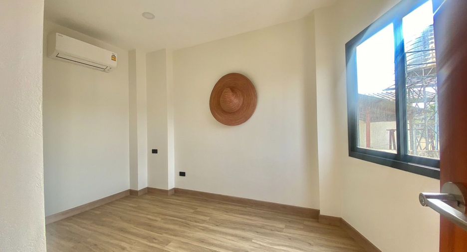 For rent 5 bedrooms villa in Mueang Chiang Mai, Chiang Mai