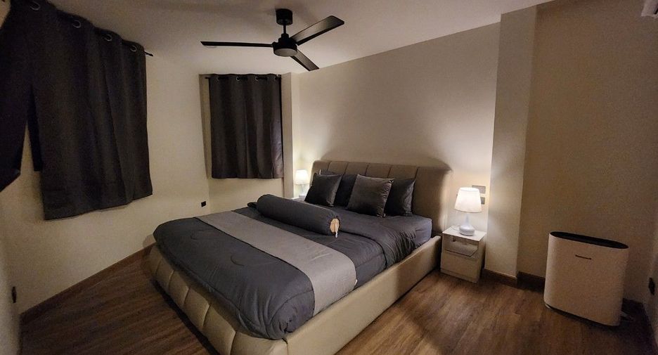 For rent 5 bedrooms villa in Mueang Chiang Mai, Chiang Mai