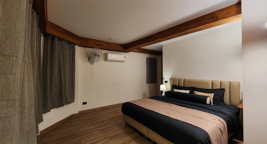 For rent 5 bedrooms villa in Mueang Chiang Mai, Chiang Mai