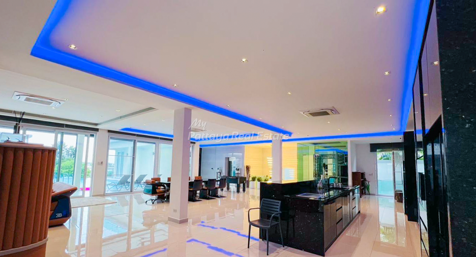 For sale 10 bedrooms villa in Bang Lamung, Chonburi