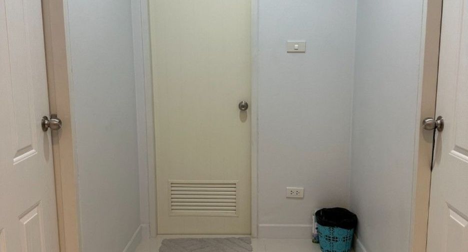 À vendre 2 chambres maison à Si Racha, Chonburi