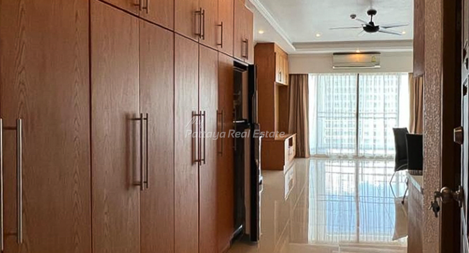 For sale 1 bed condo in Bang Lamung, Chonburi
