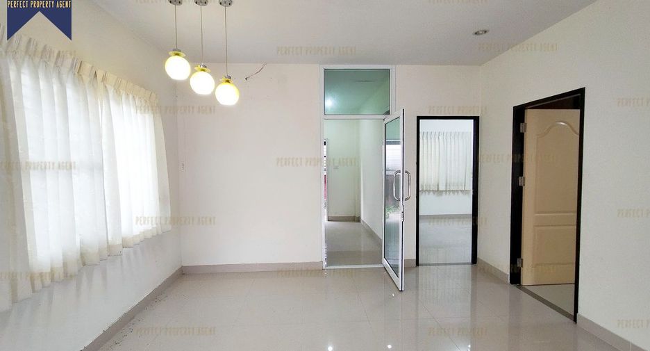 For sale 2 bedrooms house in Mueang Chachoengsao, Chachoengsao