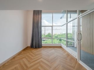 For sale 4 bedrooms condo in Lat Phrao, Bangkok