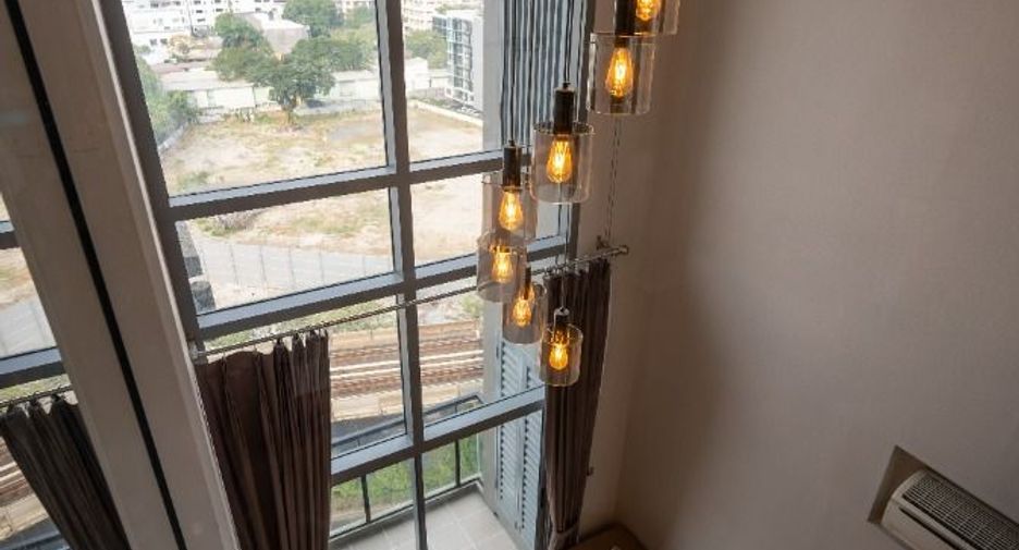 Condo en venta de 2 habitaciones en Khlong Toei, Bangkok