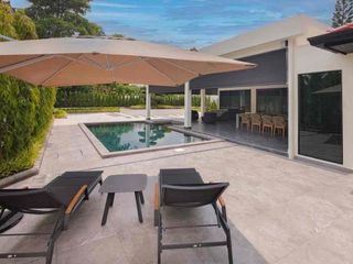 For sale 4 ベッドルーム villa in Bang Lamung, Chonburi
