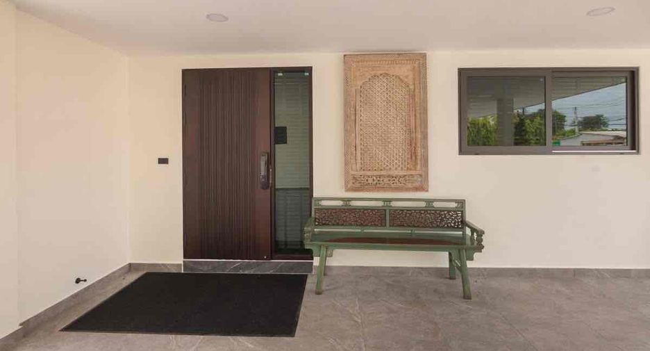 Villa zum Kauf mit 4 Zimmer in Bang Lamung, Chonburi