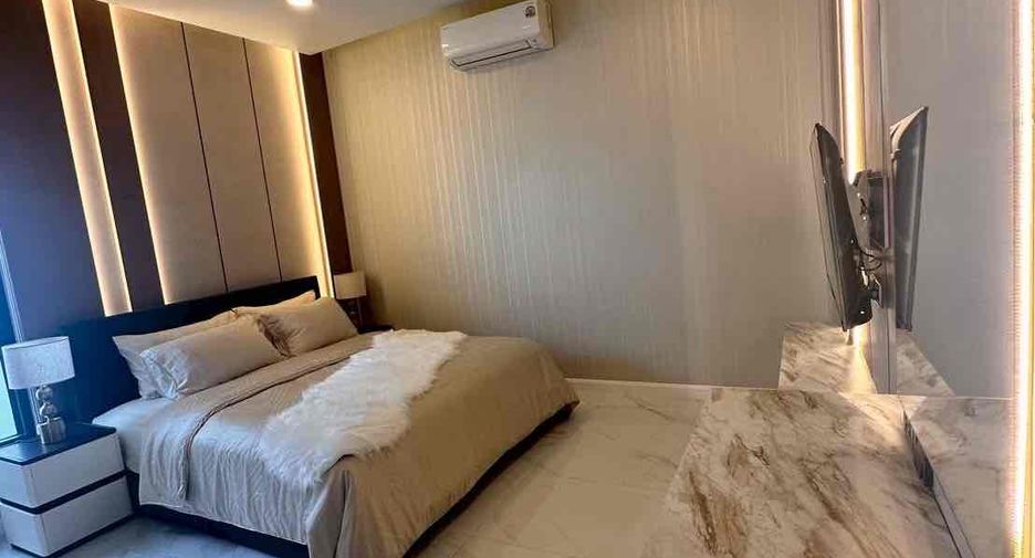 Villa en alquiler y en venta de 5 habitaciones en Bang Lamung, Chonburi