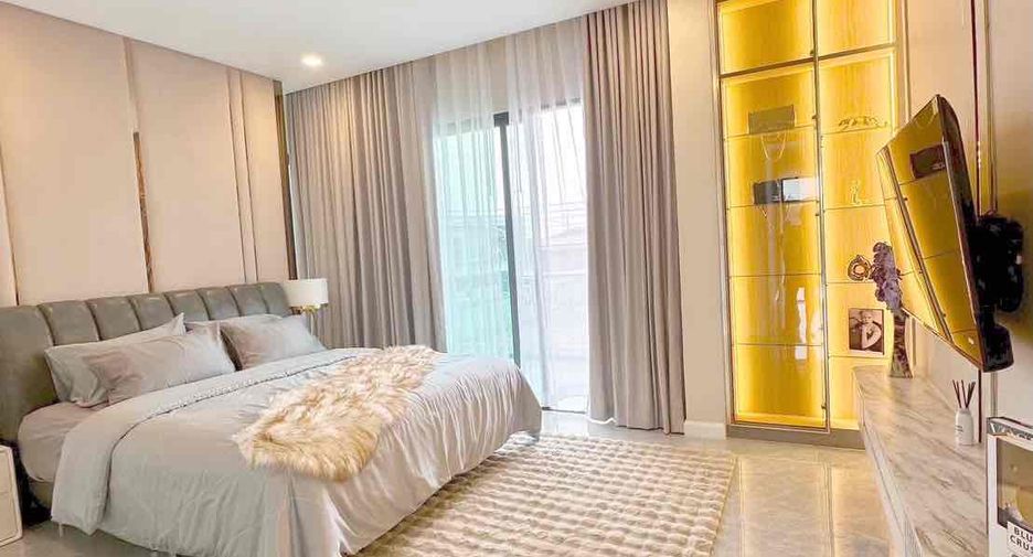 Villa en alquiler y en venta de 5 habitaciones en Bang Lamung, Chonburi