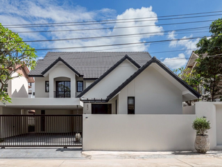 Villa en venta de 5 habitaciones en Mueang Chiang Mai, Chiang Mai