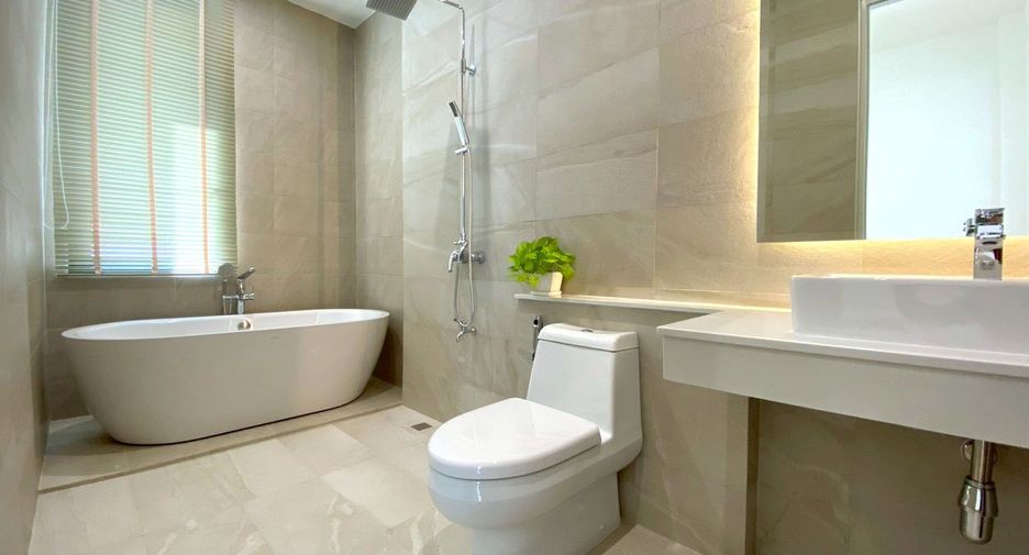 Casa en venta de 4 habitaciones en Mueang Chiang Mai, Chiang Mai