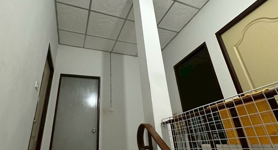 Reihenhaus zum Kauf mit 3 Zimmer in Nong Chok, Bangkok
