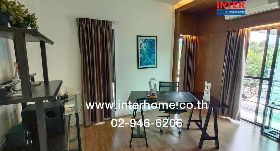 For sale 3 bedrooms house in Saphan Sung, Bangkok