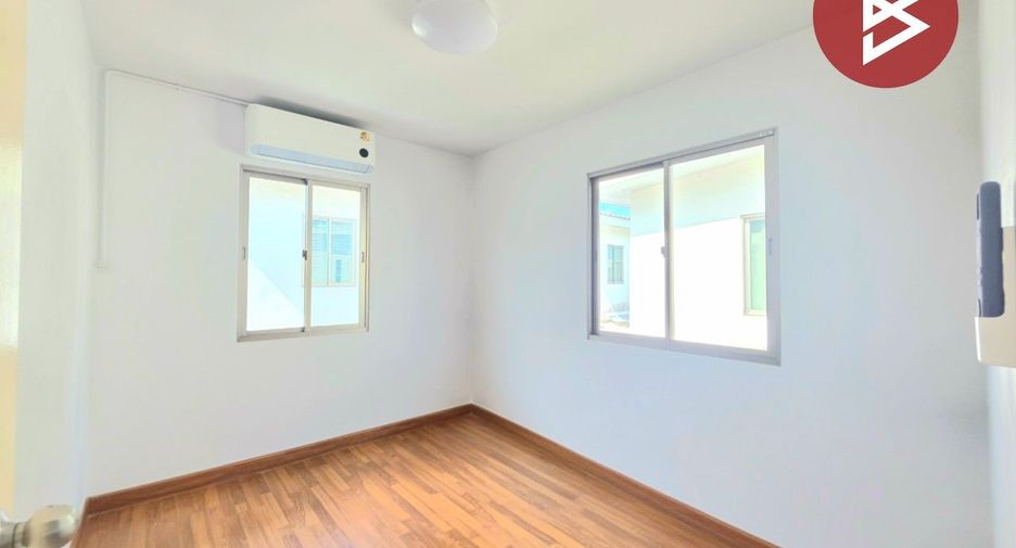 For sale 3 ベッドルーム house in Si Racha, Chonburi