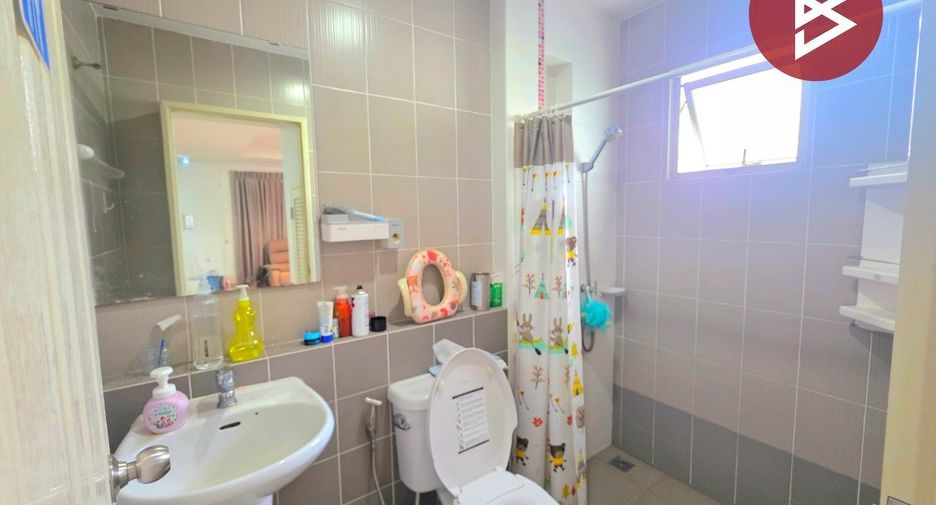 For sale 3 ベッドルーム house in Si Racha, Chonburi
