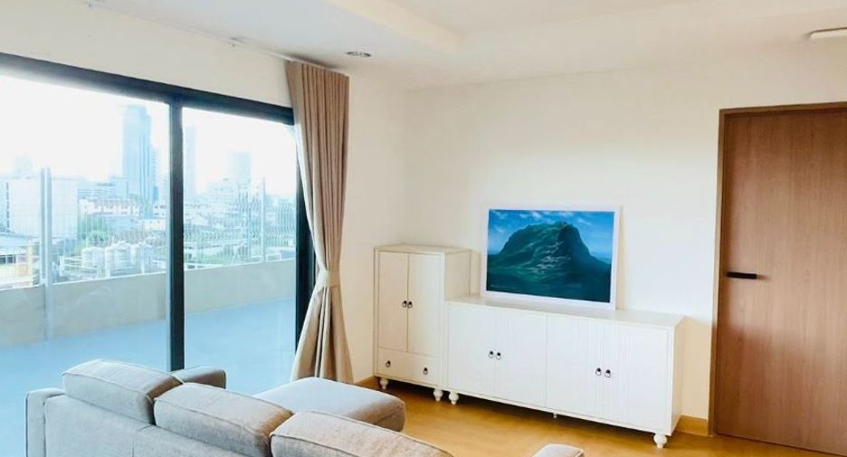For rent 2 bedrooms apartment in Chatuchak, Bangkok
