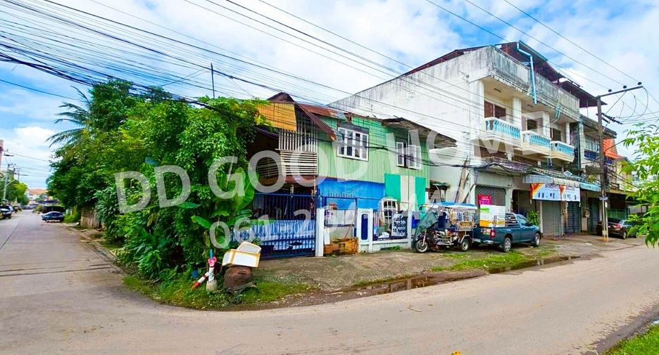 Local comercial en venta de 3 habitaciones en Mueang Udon Thani, Udon Thani