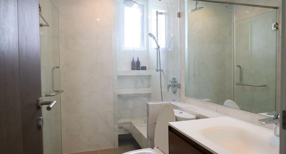 For sale 1 bed condo in Bang Rak, Bangkok
