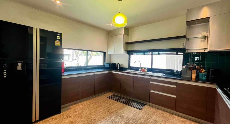 À vendre 3 chambres villa à Bang Lamung, Chonburi