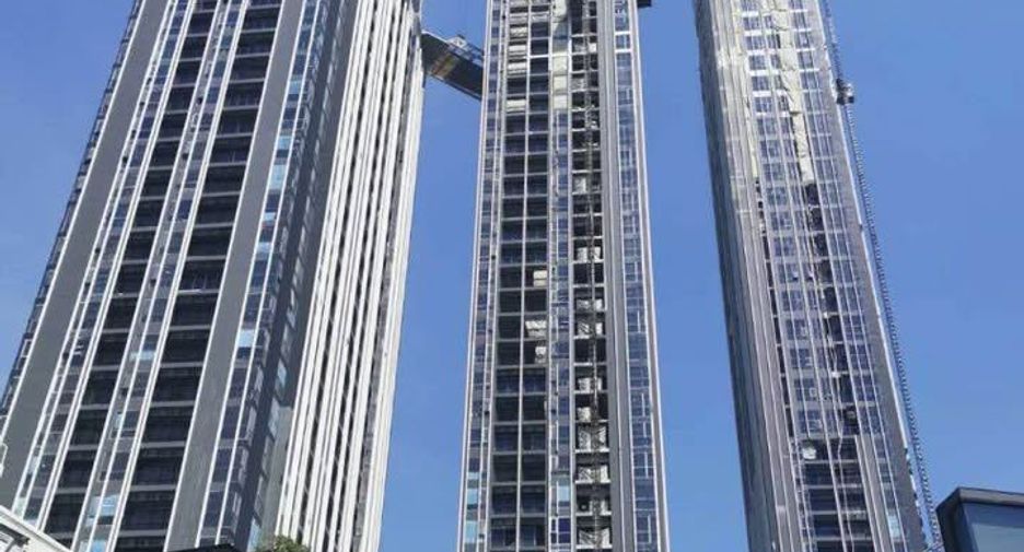 For rent and for sale 1 bed condo in Watthana, Bangkok