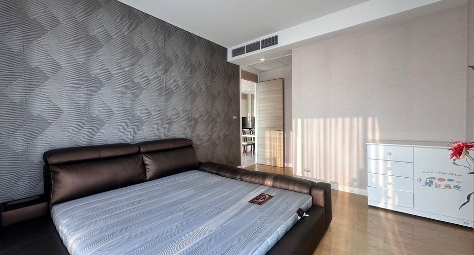 For rent 2 bedrooms condo in Bang Lamung, Chonburi